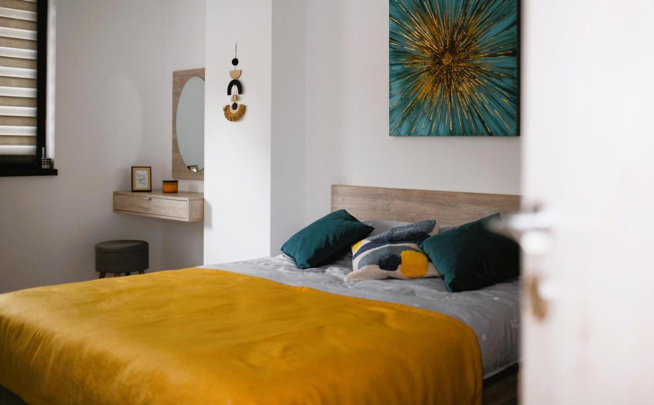 'Just Like Home' Apartment - With Private Parking Place Galaţi Екстериор снимка