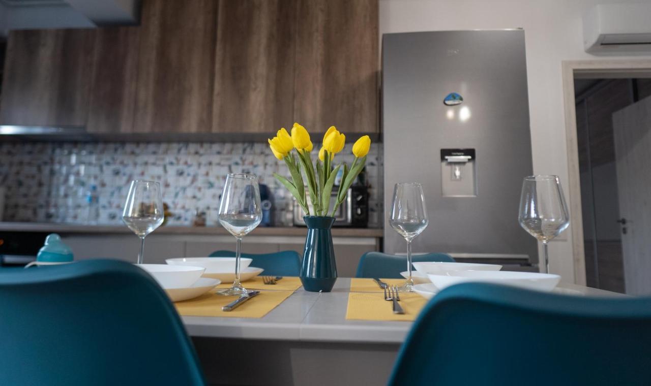 'Just Like Home' Apartment - With Private Parking Place Galaţi Екстериор снимка