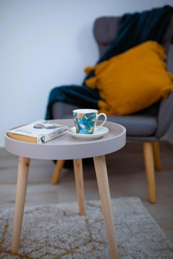 'Just Like Home' Apartment - With Private Parking Place Galaţi Екстериор снимка